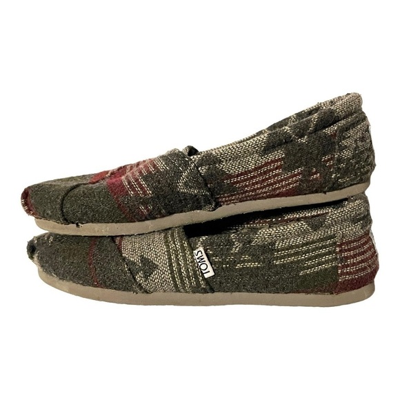 TOMS southwestern textile print gray wine flats western boho vibe size 7 - Picture 6 of 10